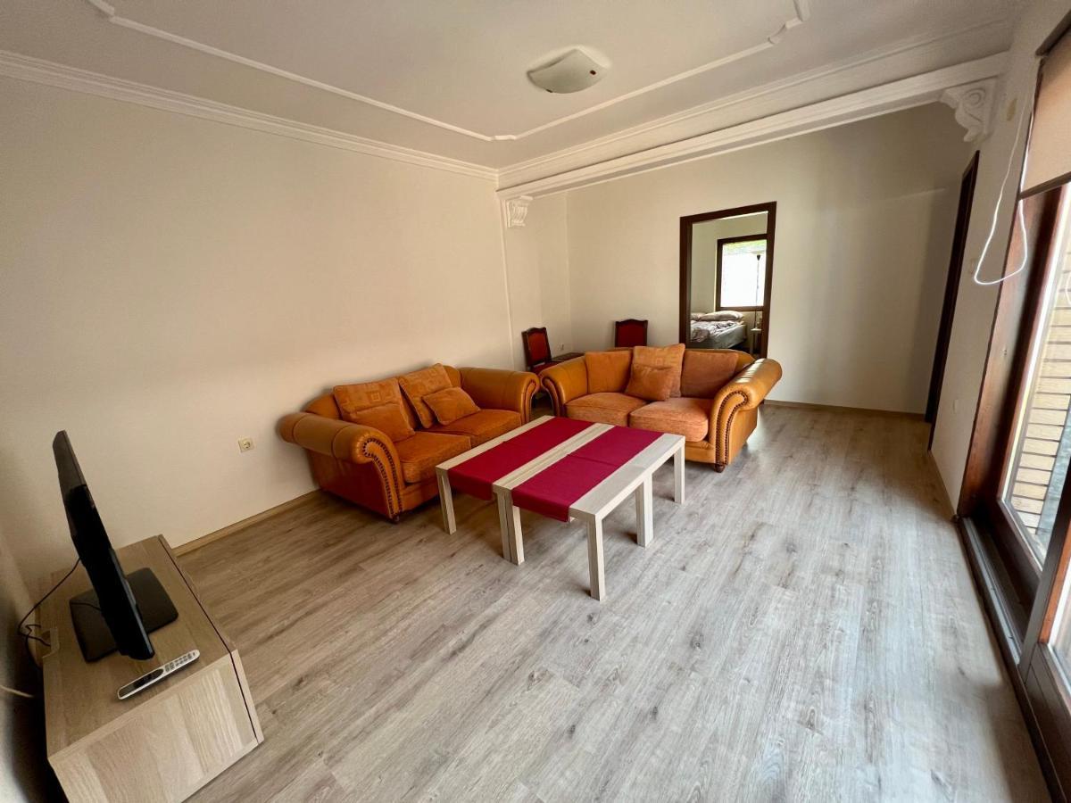 Home Base Apartments Skopje Zewnętrze zdjęcie